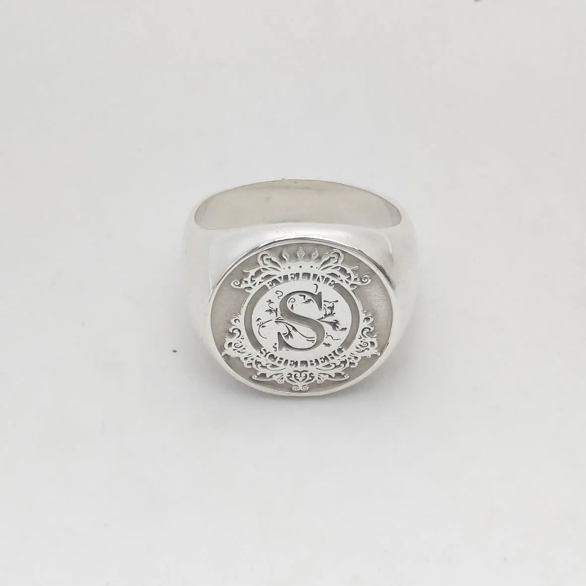 Personalisierter gravierter 17 mm runder Siegelring, gravierte Buchstaben, Logo-Ringe, modischer Kupfer-Schmuck für Herren