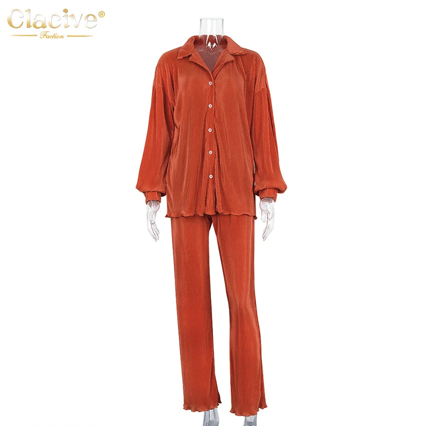 Clacive Lässiger locker sitzender Hausanzug Herbst Langarmbluse mit High-Waist-Hose Set Damen Elegantes plissiertes beiges 2-teiliges Hosenset