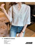 Sommer Blumenstickerei Spitzenbluse Mode Damen V-Ausschnitt Freizeitshirt Chic Kurzarm Hohl-Out Oberteile Elegante Blusen 24350