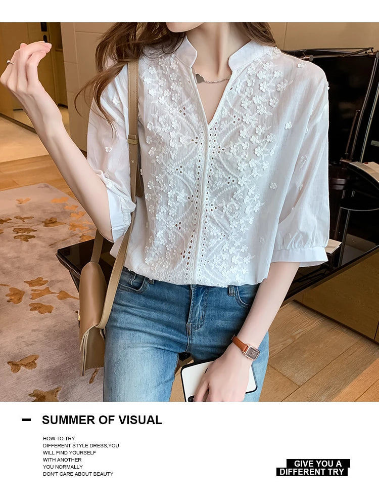 Sommer Blumenstickerei Spitzenbluse Mode Damen V-Ausschnitt Freizeitshirt Chic Kurzarm Hohl-Out Oberteile Elegante Blusen 24350