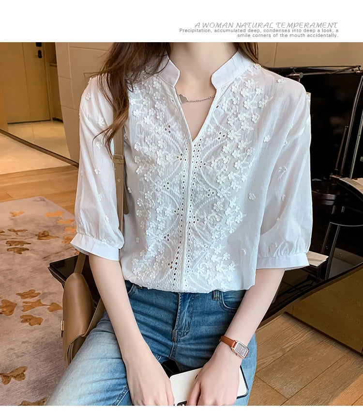 Sommer Blumenstickerei Spitzenbluse Mode Damen V-Ausschnitt Freizeitshirt Chic Kurzarm Hohl-Out Oberteile Elegante Blusen 24350