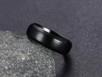 Vnox Personalisierter Edelstahlring mit abgeschrägter Kante und gebürsteter Mitte für Herren und Damen, schwarzer Ehering, individueller Namensbuchstaben-Datum-Ring
