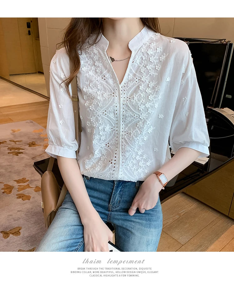 Sommer Blumenstickerei Spitzenbluse Mode Damen V-Ausschnitt Freizeitshirt Chic Kurzarm Hohl-Out Oberteile Elegante Blusen 24350
