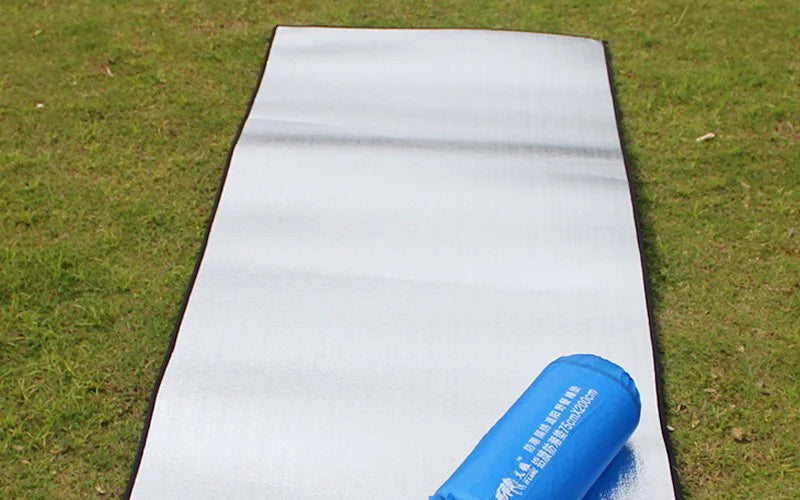 Aluminiumfolie Feuchtigkeitsdichte Unterlage Outdoor Camping Wasserdichte Zeltunterlage Tragbare Picknickmatte Leichte Wander Schlafunterlage