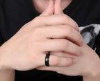 Vnox Personalisierter Edelstahlring mit abgeschrägter Kante und gebürsteter Mitte für Herren und Damen, schwarzer Ehering, individueller Namensbuchstaben-Datum-Ring