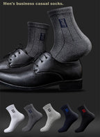 20 Stück = 10 Paar hochwertige Herrensocken aus Baumwolle, atmungsaktiv, schweißabsorbierend, mittellang, schwarze Socken, Deodorant, Business-Herren-Geschenk-Socken