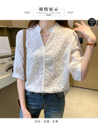 Sommer Blumenstickerei Spitzenbluse Mode Damen V-Ausschnitt Freizeitshirt Chic Kurzarm Hohl-Out Oberteile Elegante Blusen 24350