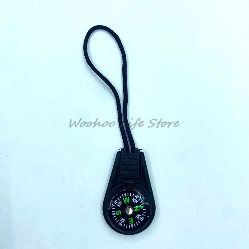 Mini Taktischer Kompass Schlüsselanhänger Outdoor Survival Tool für Camping, Wandern, Abenteuer - Taschennavigator für Jagd & Klettern
