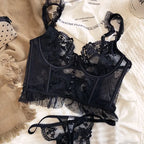 Heißer Verkauf Französisches sexy Dessous-Set für Damen, ultradünner transparenter BH und Höschen-Set, besticktes Spitzen-Form-Camisole-Unterwäsche-Set