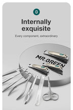 MR.GREEN Premium Maniküre-Set: Profi-Edelstahlwerkzeuge mit klaren Linien & reisefertigem Design, tragbare Tasche