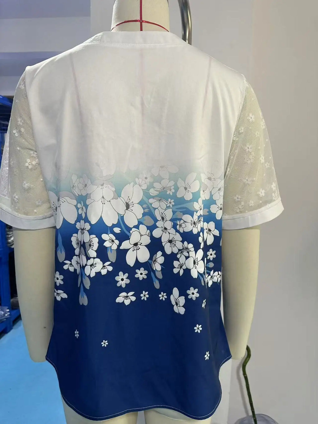 Sommerhemden Damen Spitze Patchwork Kurzarm Bluse Blumendruck Kleidung Mode Street Casual Täglich V-Ausschnitt Knopfleiste Tops 2025