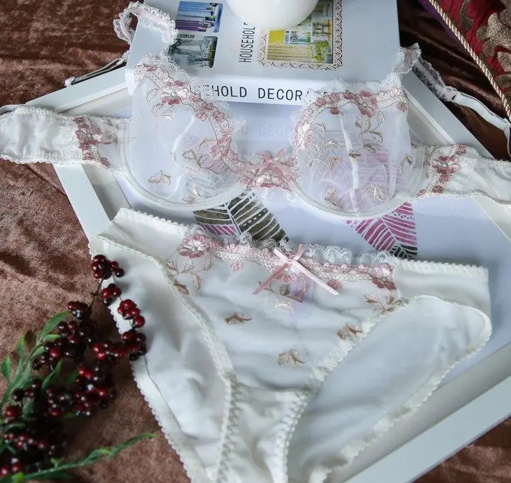 Französischer Minimizer-BH-Set | Große Größe, ungefüttert, Spitze, Halb-Cup, große Körbchen, dünn, Anti-Schwerkraft, transparenter Dessous-Set BANERDANNI BHs