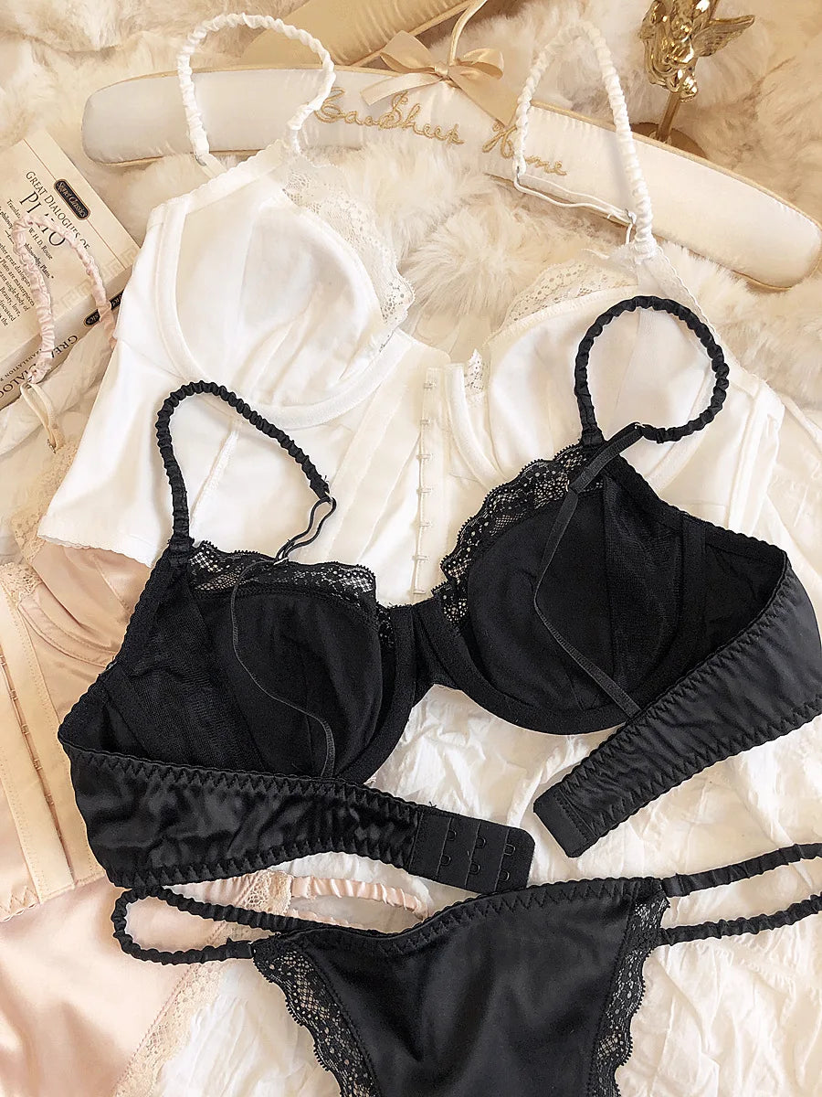 Sommer Damen Dessous Set Französisches Sexy Spitzen-Ultra-Dünn-BH-Set Seidenstoff Komfort Verstellbare Träger Bralette Strings Unterwäsche-Set