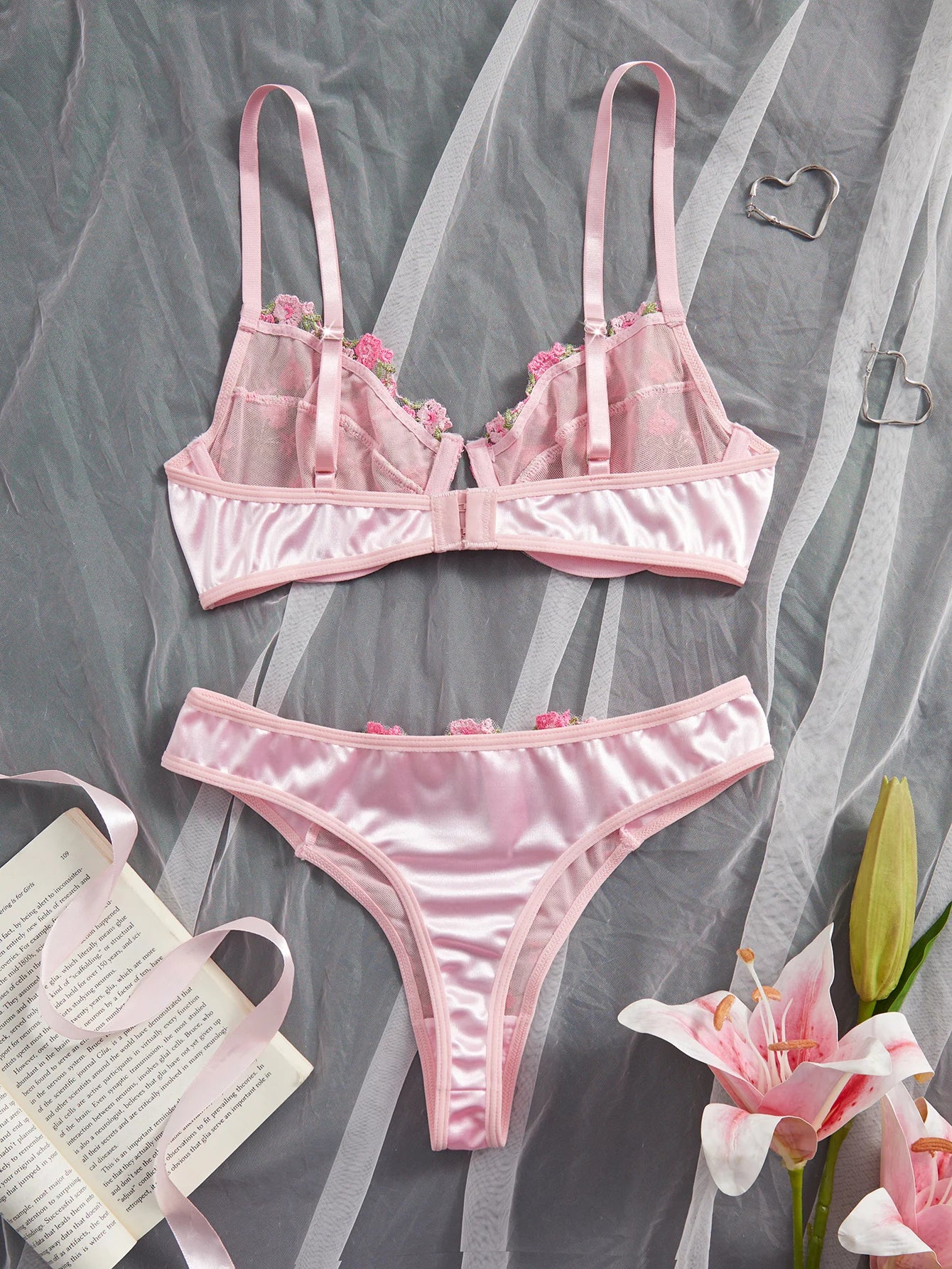 Rosa floral besticktes Dessous-Set 2-teilig mit Bügel, halbtransparent, Verschluss vorne, doppelter Haken hinten, sexy Unterwäsche für romantische Anlässe