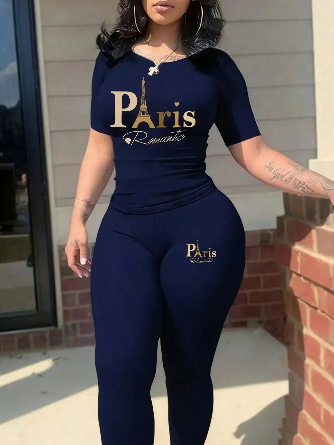 Zweiteiliges Set für Damen mit Paris-Druck, lässiges kurzärmliges T-Shirt mit Rundhalsausschnitt und enge Hose, langes Hosen-Set, Kollektion 2026