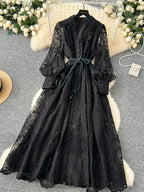 Frühlings-Herbst Französisches High-End Damenkleid Neue Spitze Stickerei V-Ausschnitt Laternenärmel Einreiher Party Geburtstagskleid C192