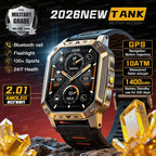 2026 TANK Neue 1400mAh Militär GPS Smartwatch Herren 2.01" AMOLED-Bildschirm 10ATM Wasserdichte Uhr SOS Anruf Taschenlampe Smartwatch iOS