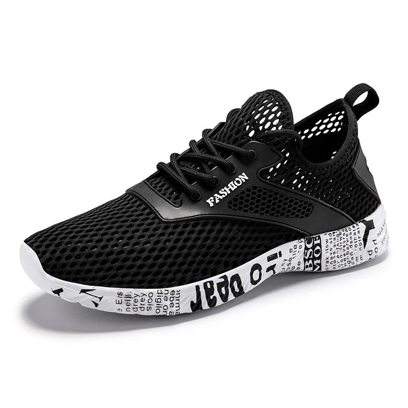 Sommer Herren Schwarze Hohl-Mesh-Sneaker Mode Atmungsaktive Leichte Freizeit-Gehschuhe Bedruckte Sohle Outdoor-Sport-Schuhe