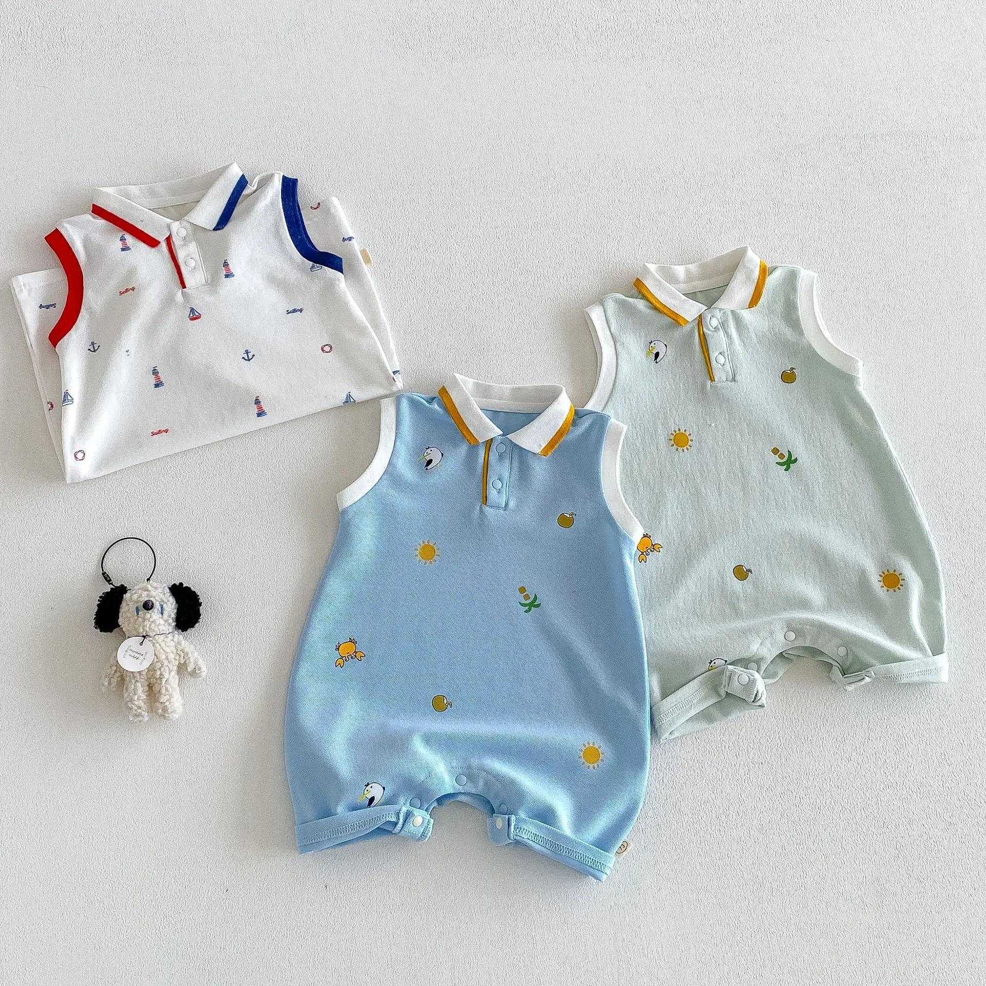 2026 Neue Sommer-Babykleidung 0-2 Jahre Cartoon-Print Ärmelloser Polo-Strampler Atmungsaktives Mesh-Gewebe mit Knopfleiste und Druckknopfverschluss