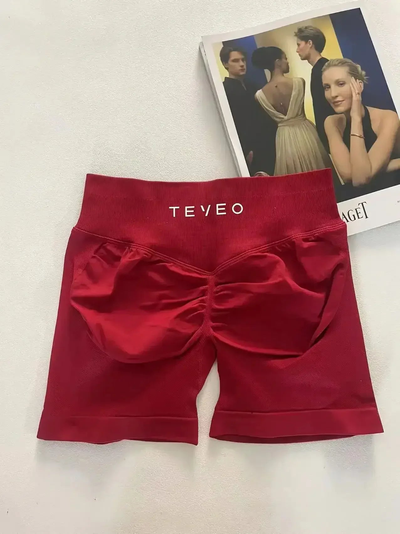 TEVEO Damen Yoga Shorts Dehnbar Atmungsaktiv Peach Butt Lift Fitness Laufshorts High Waist Stretch Schweißableitend