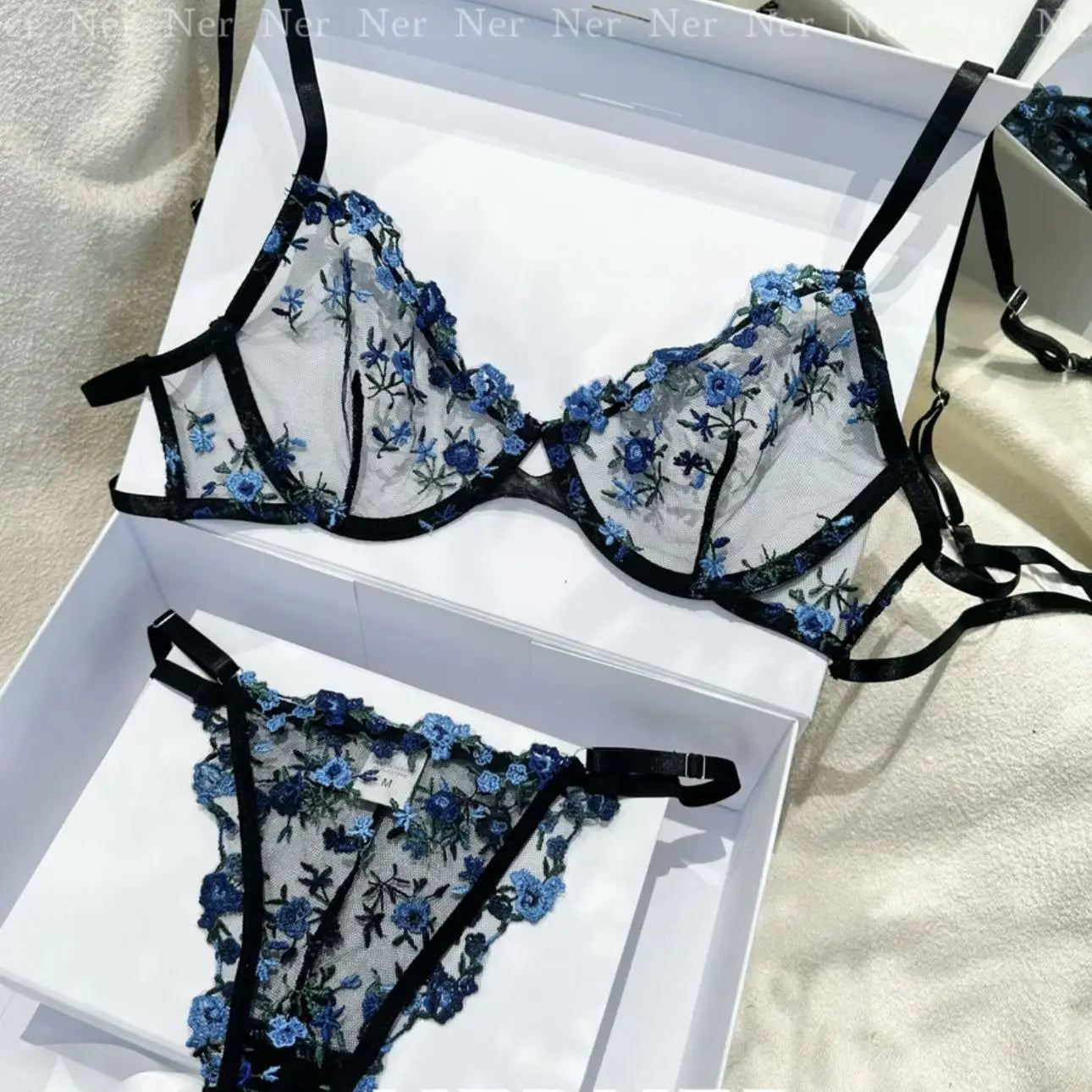 YUQI Französisches Luxus-Dessous-Set – sexy BH- und Höschen-Set mit floraler Stickerei in Schwarz, durchsichtige, transparente, verführerische Damen-Unterwäsche