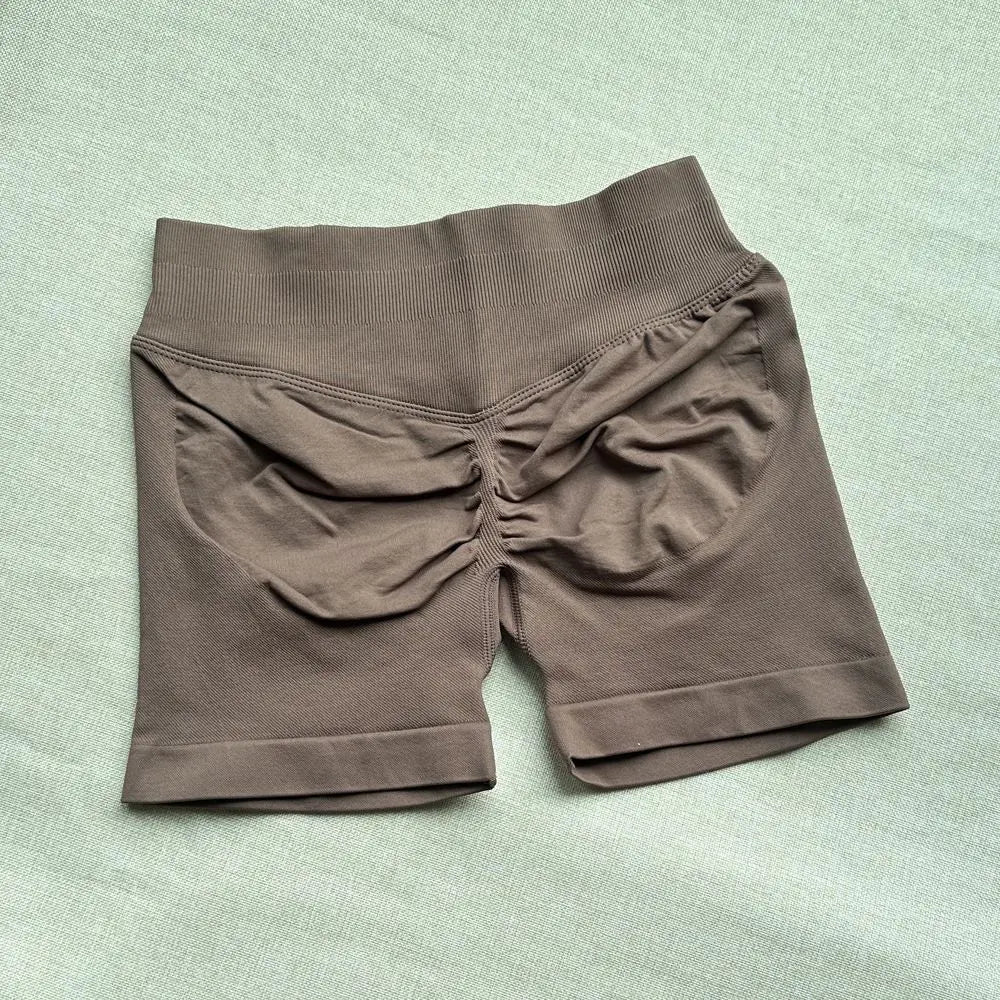 2026 NEW Running Sports Shorts Women Buttock Lift Leggings Women Cycling Slim Fit Workout Shorts High Waist Yoga Shorts