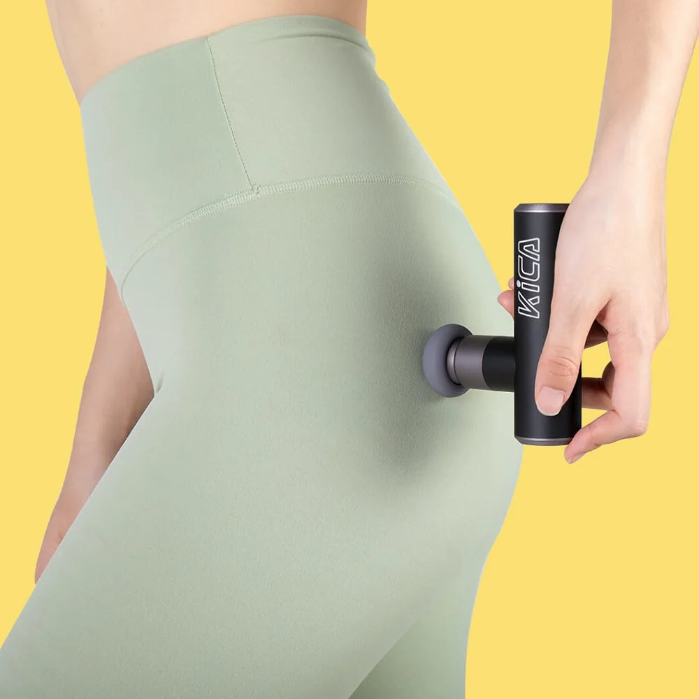 KiCA Mini 2 Faszienpistole 4 Gänge Aluminium Tragbar 3000 U/min Tiefen-Hochgeschwindigkeit 3 Massageköpfe Pistole für Sport, 195g