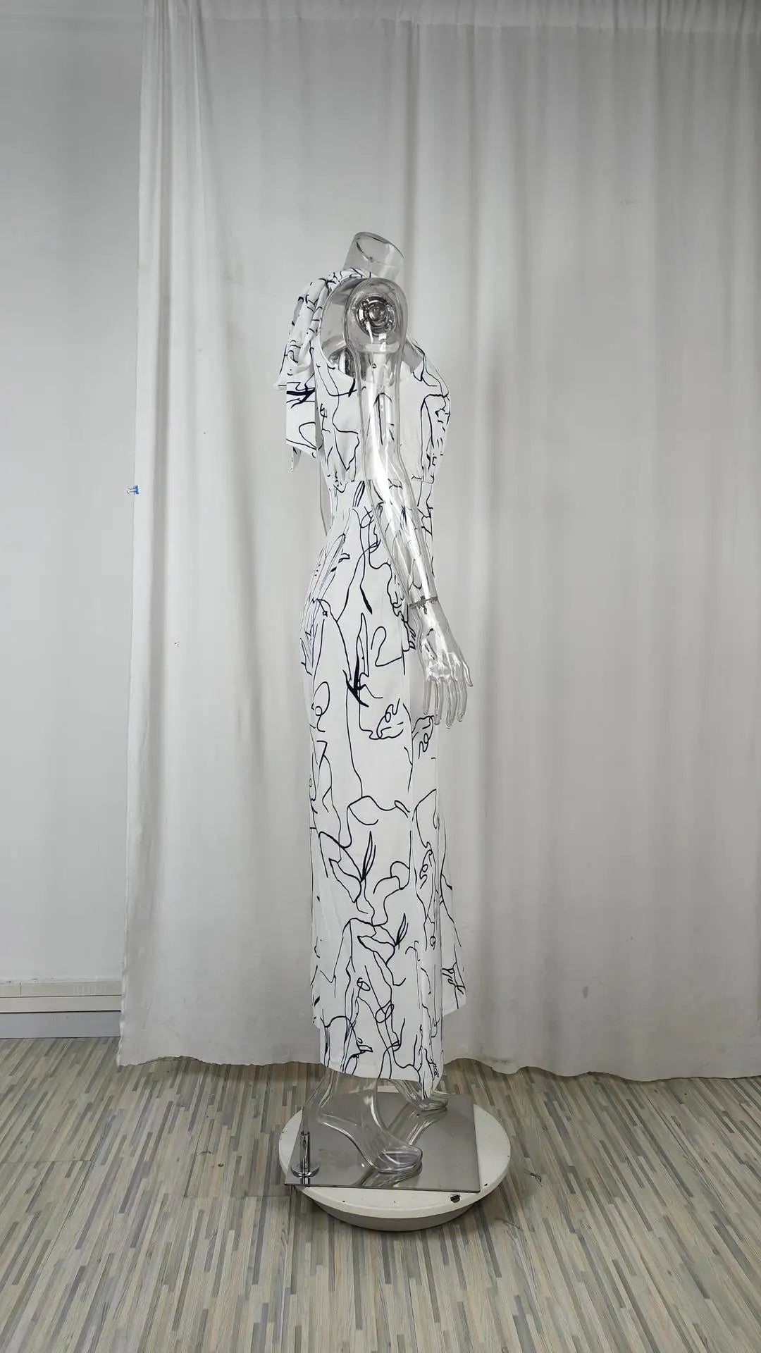 Sexy ärmelloser Jumpsuit Büro-Dame Frühling Sommer Mode Lässige schulterfreie bedruckte Jumpsuits für Frauen 2024 Einteiler Strampler