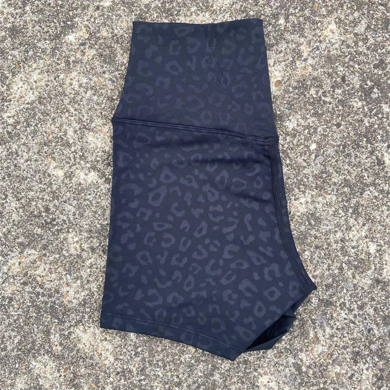 Sexy einfarbige Damen-Fitness-Sportshorts, hohe Taille, athletische Yoga-Shorts, Bein-Radfahren, umfassendes Training, Jogging, Squat-Proof