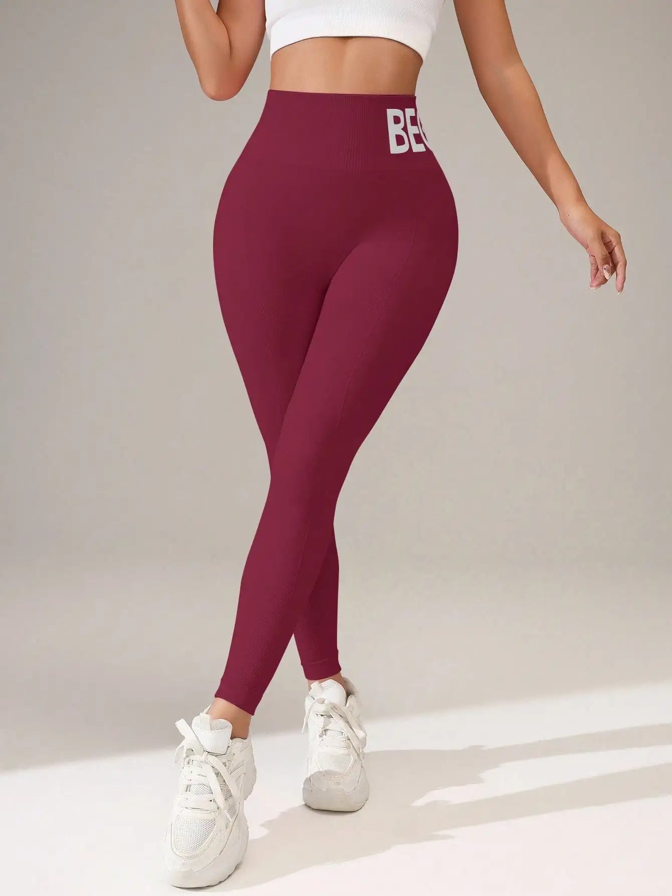 Europäische und amerikanische nahtlose Yoga-Leggings mit Bund-Schriftzug, Po-Lifting, schnelltrocknende, atmungsaktive Damen-Tights für den Sport