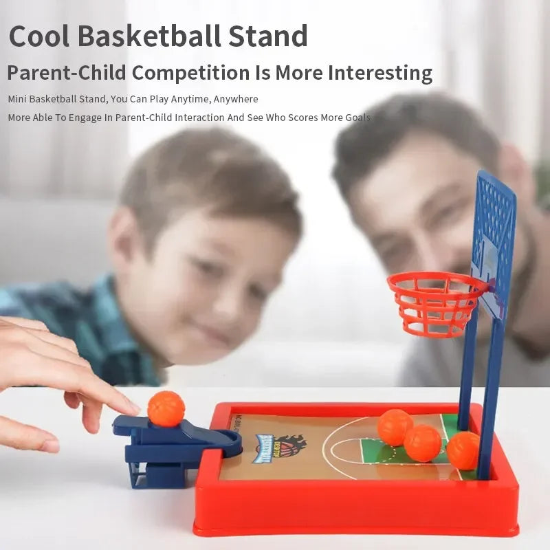 Basketballspiel. Mini-Tischplatte, tragbar für Reisen oder Büro. Spielset für drinnen und draußen. Lustiges Sport-Neuheitenspielzeug oder Geschenk