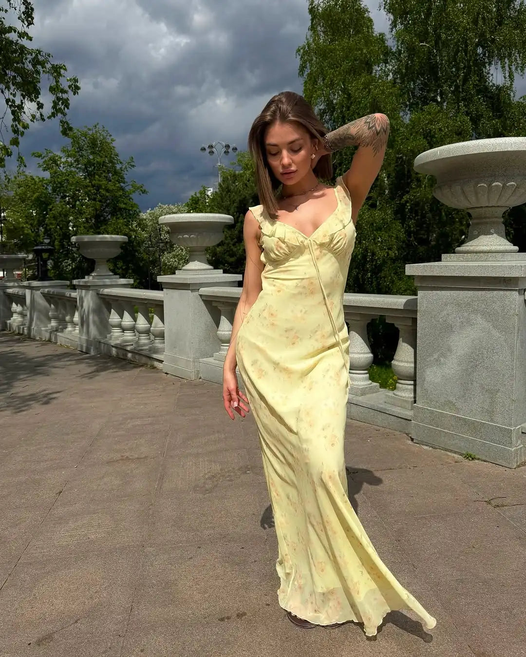 Kryptografischer Sommer Blumenmuster Plunge Maxikleid Outfits Sexy rückenfreie Feen Sonnenkleider Urlaub Strandmode Vestido Coquette