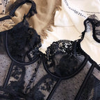 Heißer Verkauf Französisches sexy Dessous-Set für Damen, ultradünner transparenter BH und Höschen-Set, besticktes Spitzen-Form-Camisole-Unterwäsche-Set