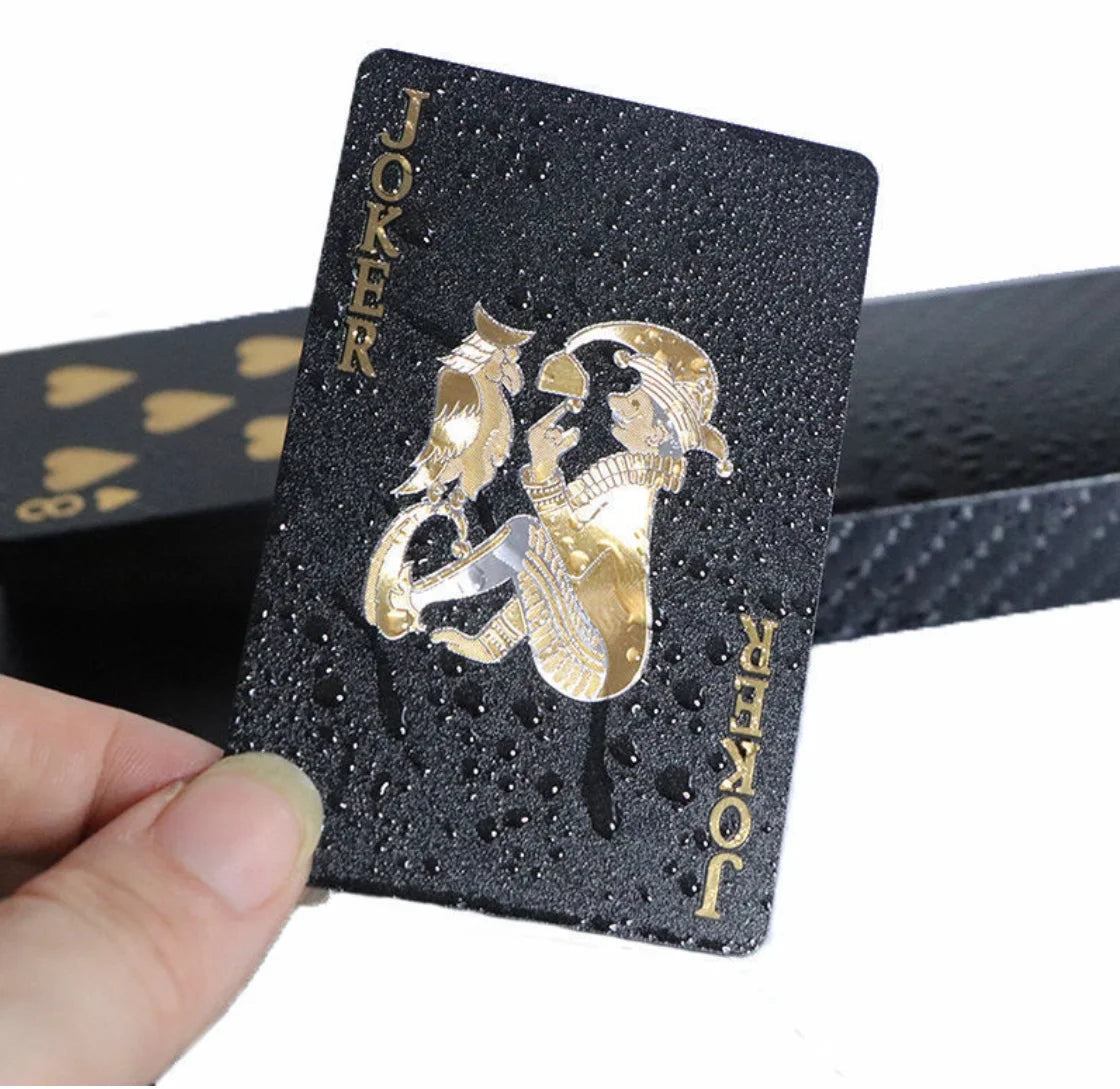 Brandneues 54-teiliges schwarz-goldenes Plastik-Spielkarten-Foliensatz Poker Magic Tool Party Tabletop Spiel