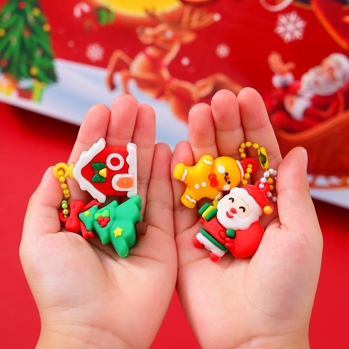 Explosives 24-LOCH Weihnachtsgeschenkset Weihnachtliche Studenten-Cartoon-Spielzeuge Kreative Blind Box