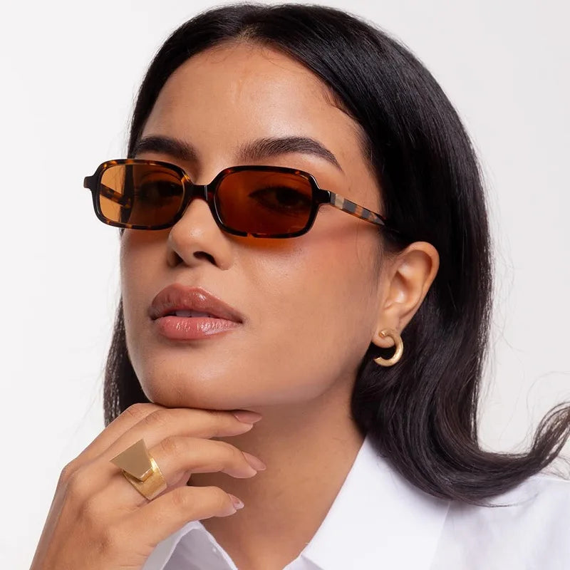 Luxuriöse Rechteck Sonnenbrille Damen Oval Vintage Designer Quadratische Sonnenbrille Herren Shades Damen Brille Hauptbild