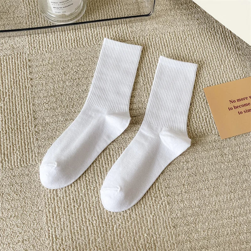 33 Farben Sommer Baumwolle Weiche Socken Fröhlich Bunte Damen Mid-Tube Strümpfe Modetrend Rot Grün Knöchelsocken Herbst Strumpfwaren