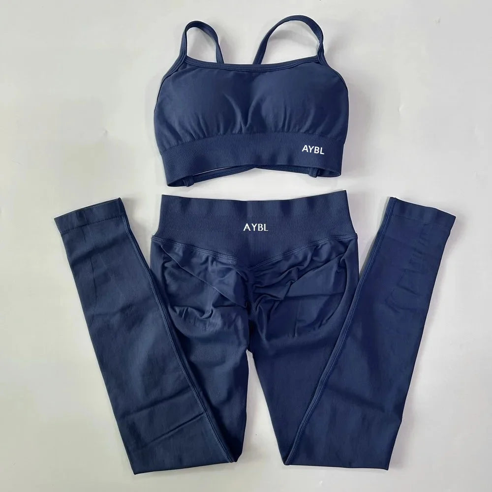 AYBL Yoga Set Nahtloses Yoga-Set 2-teilig Damen Workout Set Scrunch Leggings Rückenfreier Sport-BH Fitness-Top Gym-Hose Kleidung