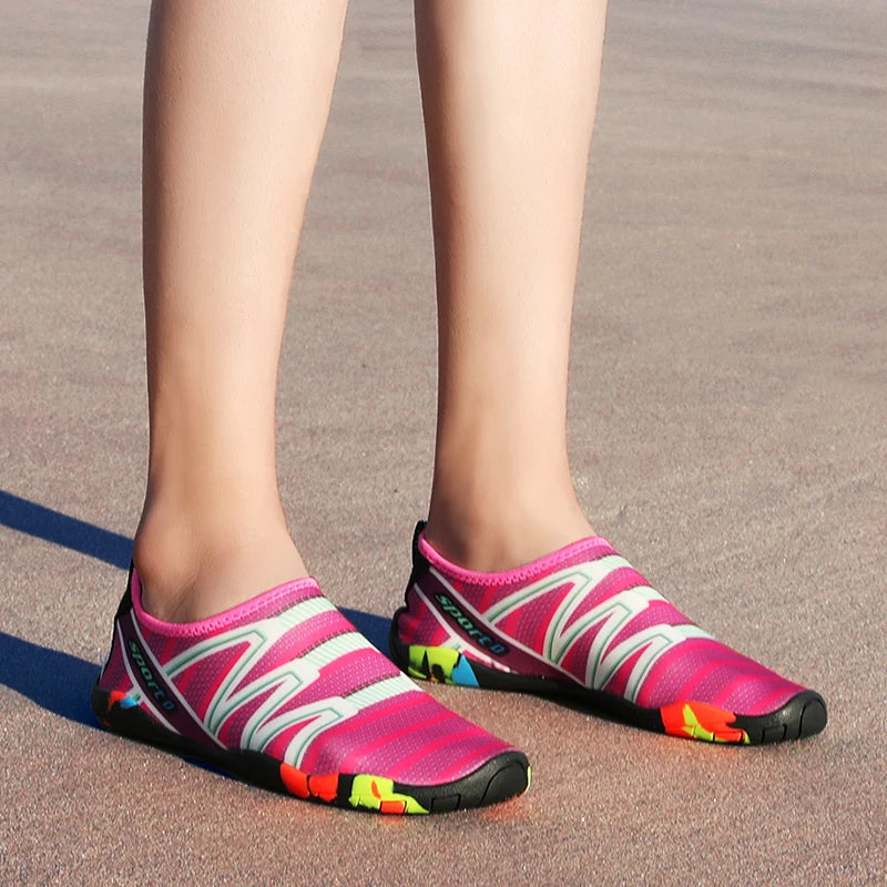 Aqua Schuhe Schnelltrocknende Strandschuhe Wasserschuhe Unisex Schwimm-Aqua-Slipper Barfuß-Surf-Fluss-Turnschuhe Leichte Strand-Sommer-Schuhe