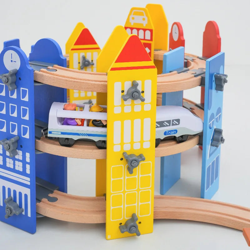 Neues Holzeisenbahn-Schienenset, elektrischer Zug, Magnetauto, Druckguss-Steckplatz, passend für alle Marken, Biro Holzschienen, Montagespielzeug, Jungen-Geschenk