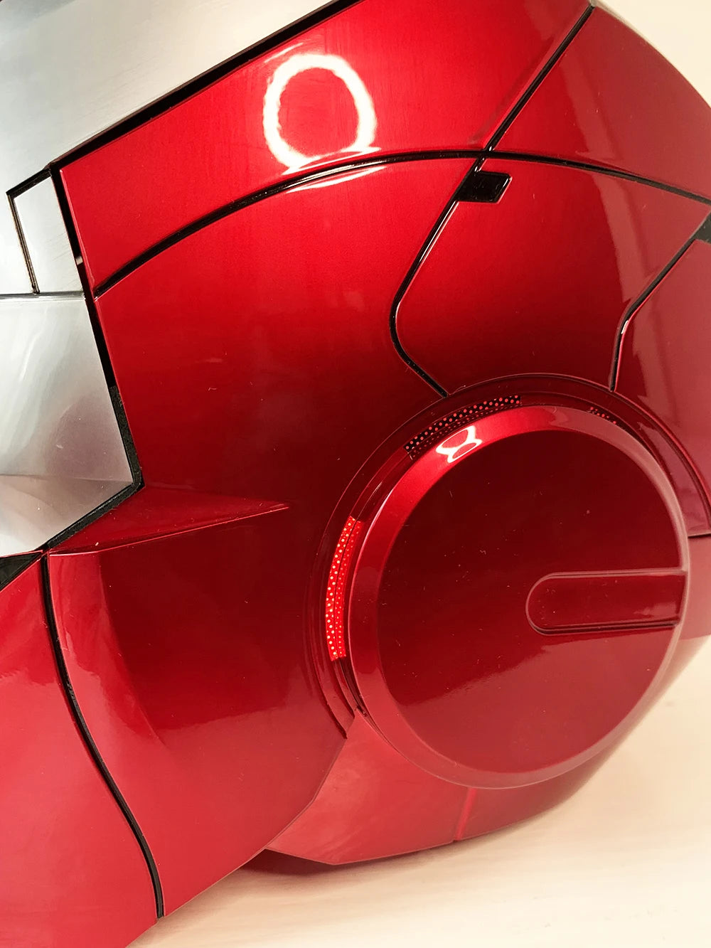 Neuer AutoKing 1:1 Mk5 Iron Man Helm Cosplay Sprachsteuerung Augen mit Licht Modell Spielzeug für Erwachsene Elektrisch tragbar Weihnachtsgeschenk