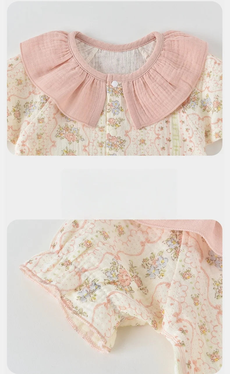 Baby Bodysuit Sommer 2026 Blumendruck Baumwolle Peter-Pan-Kragen Puffärmel Strampler für Mädchen Weiches atmungsaktives Outfit