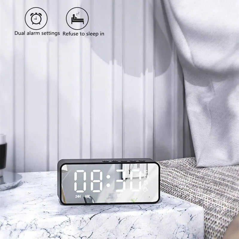 Radiowecker FM Bluetooth Lautsprecher Tragbarer Subwoofer Caixa De Som Sound Box Musik Drahtlose Mini Tieftöner Bocina Lampensäule