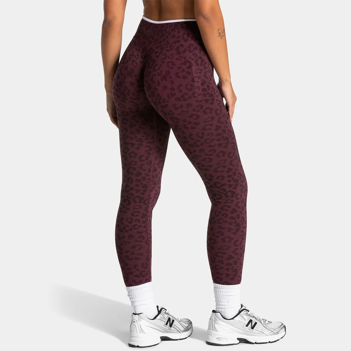 Teveo Eng anliegende, nahtlose Yoga-Leggings mit Leopardenmuster, hautfarbener hoher Elastizität, geeignet als Fitness-Laufhose