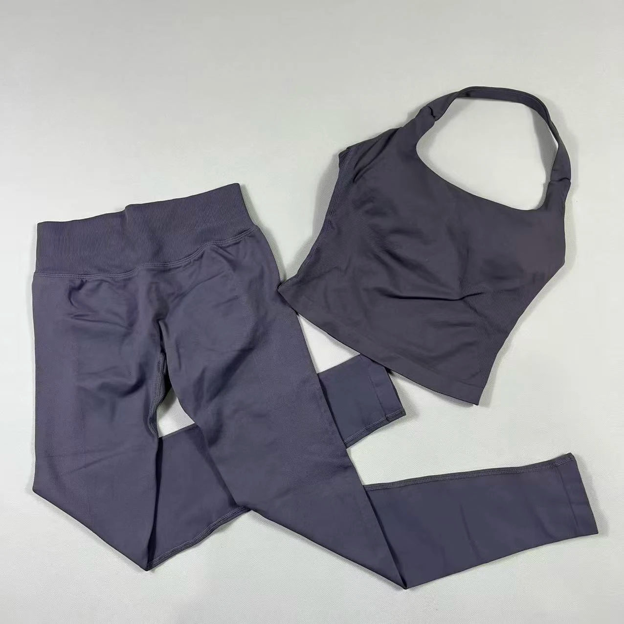 OHNE LOGO Yoga-Outfit Sport-Impact-Gym-Set Neckholder-Oberteil und Leggings-Hosen-Sets Rückenloses Neckholder-Design Hochelastische Sportbekleidung