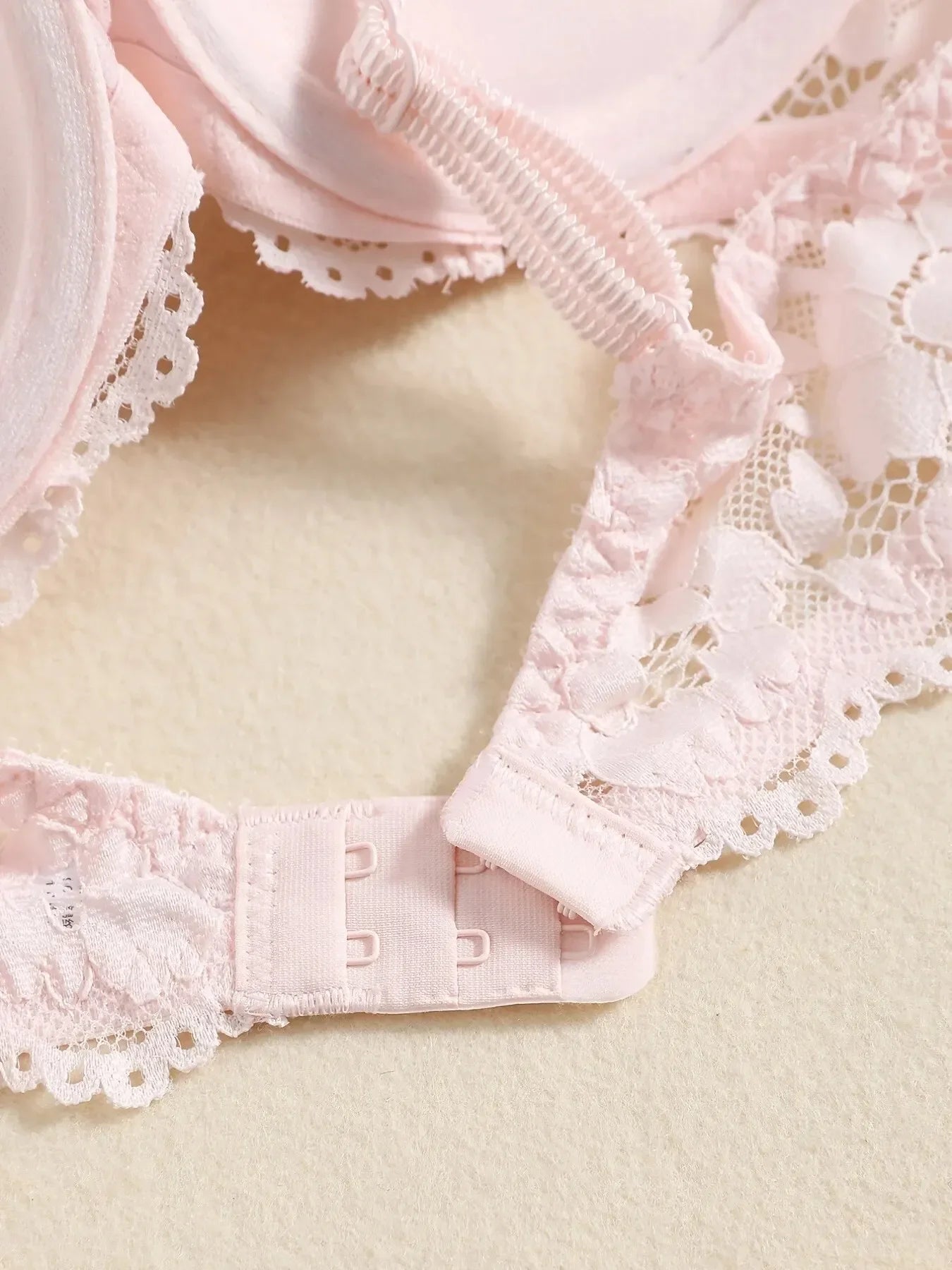 1 Set Elegantes Dessous-Set aus Spitze mit Stickerei und atmungsaktivem Stoff: Push-Up-BH, transparenter Schlüpfer mit tiefem Bund – das ultimative Valentinstagsgeschenk