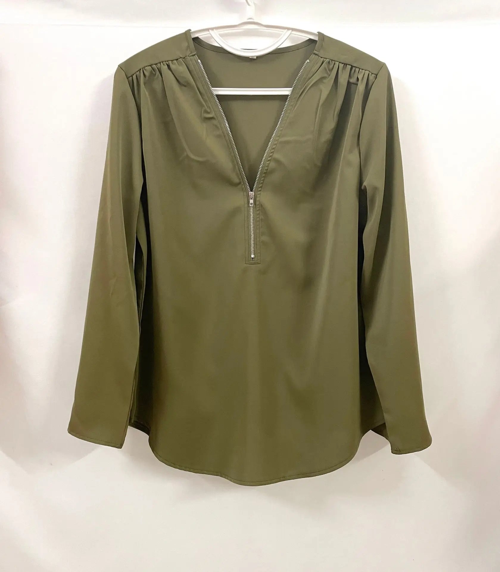 2024 Qualität Heißer Verkauf Plus Size Tiefer V-Ausschnitt Damenbluse Chiffon Coole lockere Hemd Mode Freizeit Damen Tops Sexy Reißverschluss Pullover