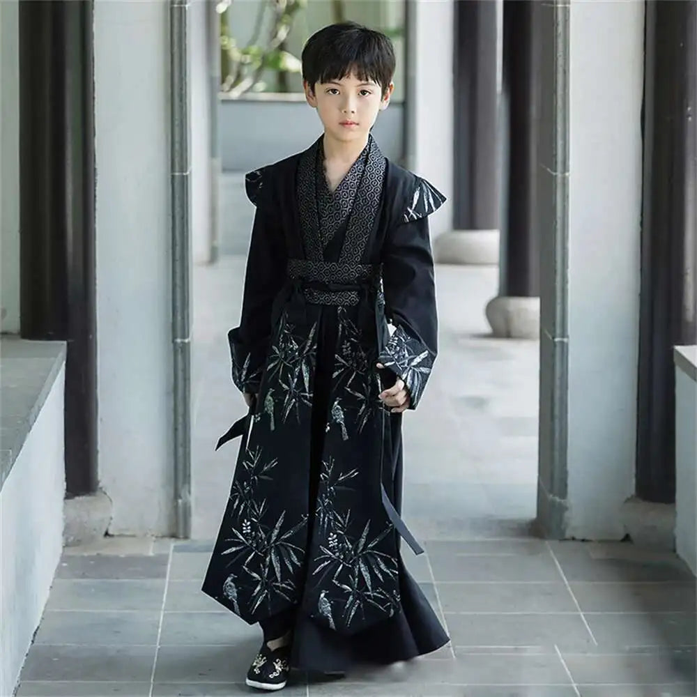 Gut aussehende Jungen Verbesserter Hanfu Orientalischer chinesischer Stil High-End Tang Anzug Kinderauftritt Schwertkämpfer Traditionelles altes Kostüm Hauptbild