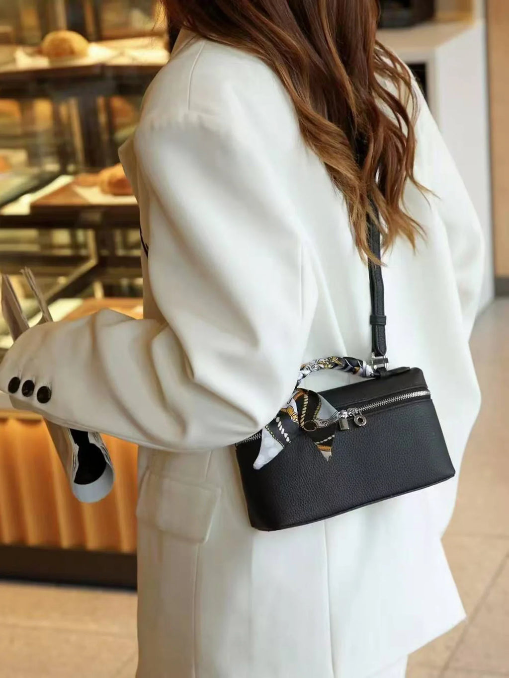 Neue Handtasche aus echtem Leder LP19 für Mobiltelefone für Damen. Exklusiv für Damen, mit luxuriösem Design und kompakter und exquisiter Optik.