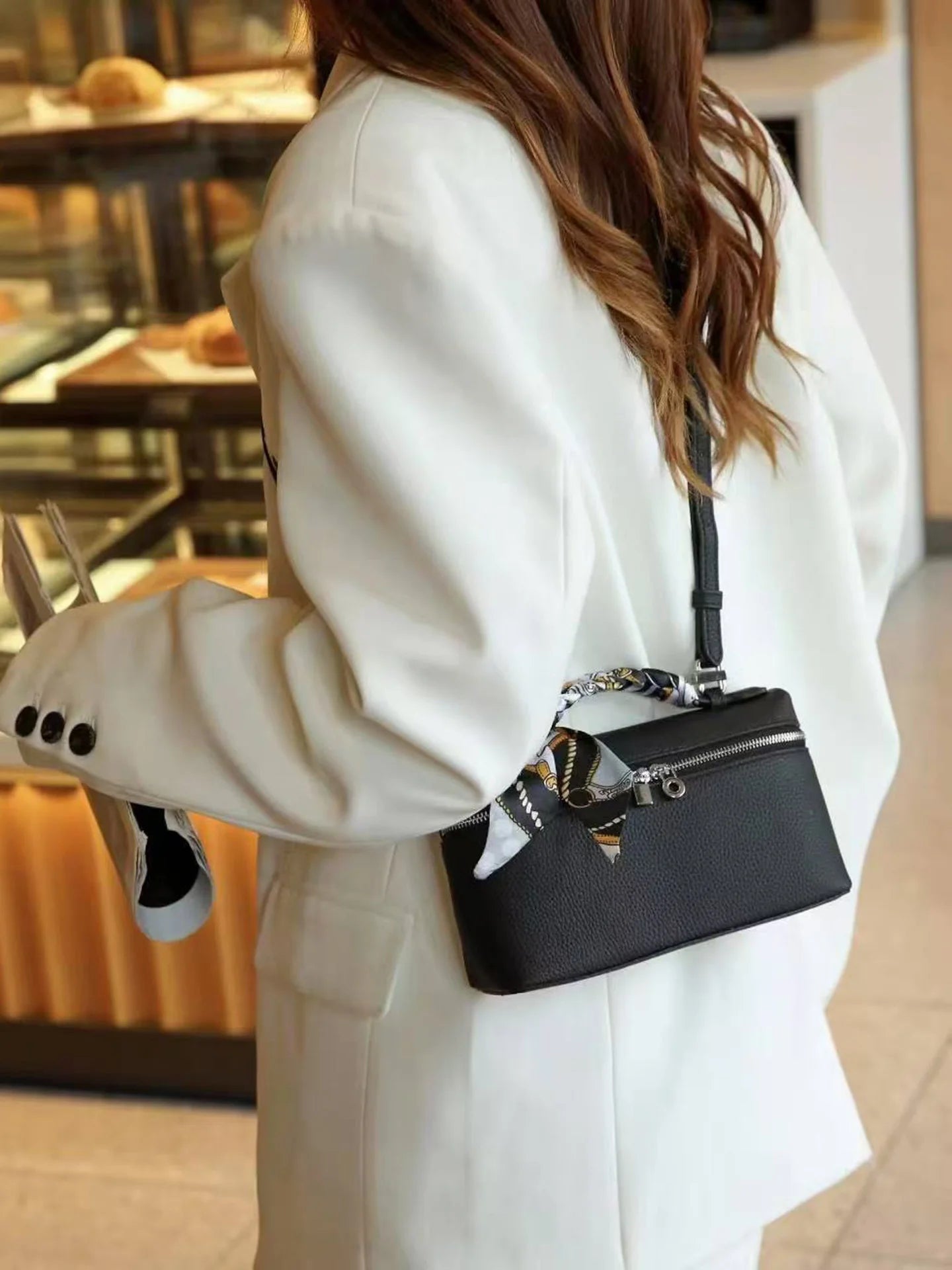 Neue Handtasche aus echtem Leder LP19 für Mobiltelefone für Damen. Exklusiv für Damen, mit luxuriösem Design und kompakter und exquisiter Optik.